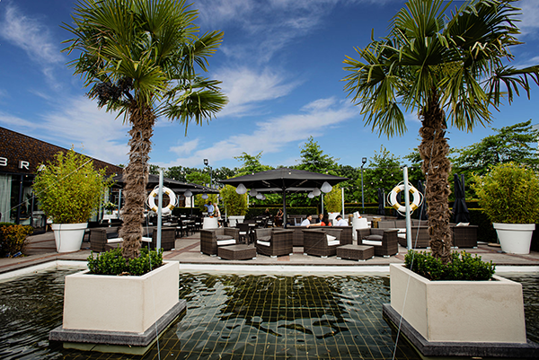 Terras van de Boschmolenplas